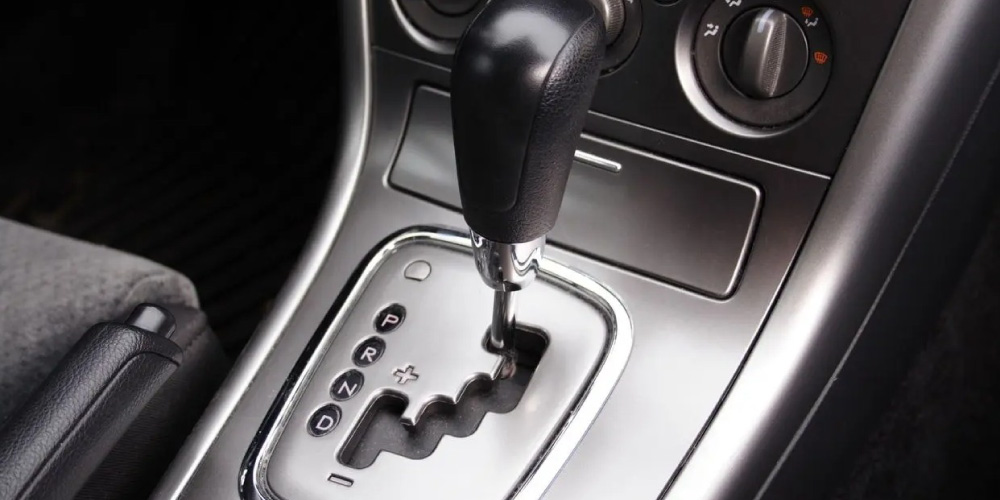 Explication des modes P, R, N, D sur une boîte auto